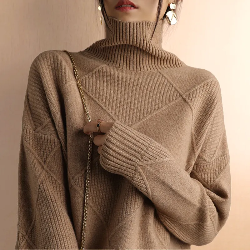 Chunky Knit Roll Turtleneck