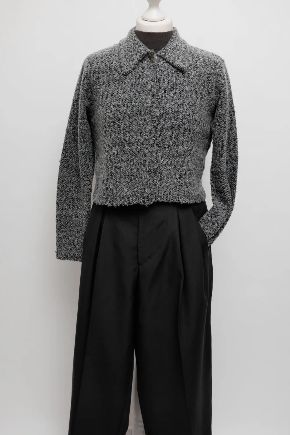 CROPPED WOOL BOUCLE GREY CARDIGAN